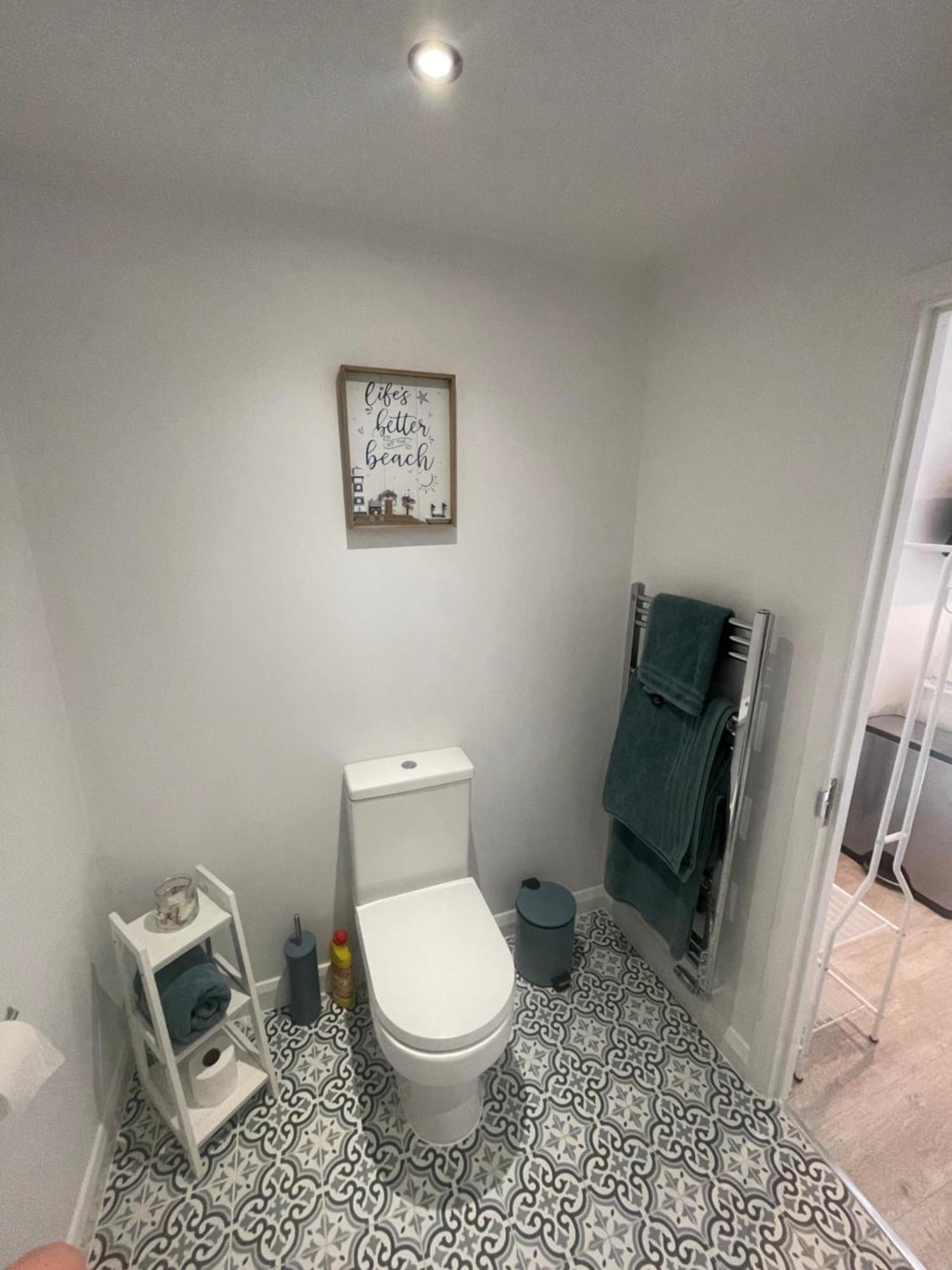 Modern Stylish Studio Flat Near Leigh On Sea. Hadleigh  Exterior photo
